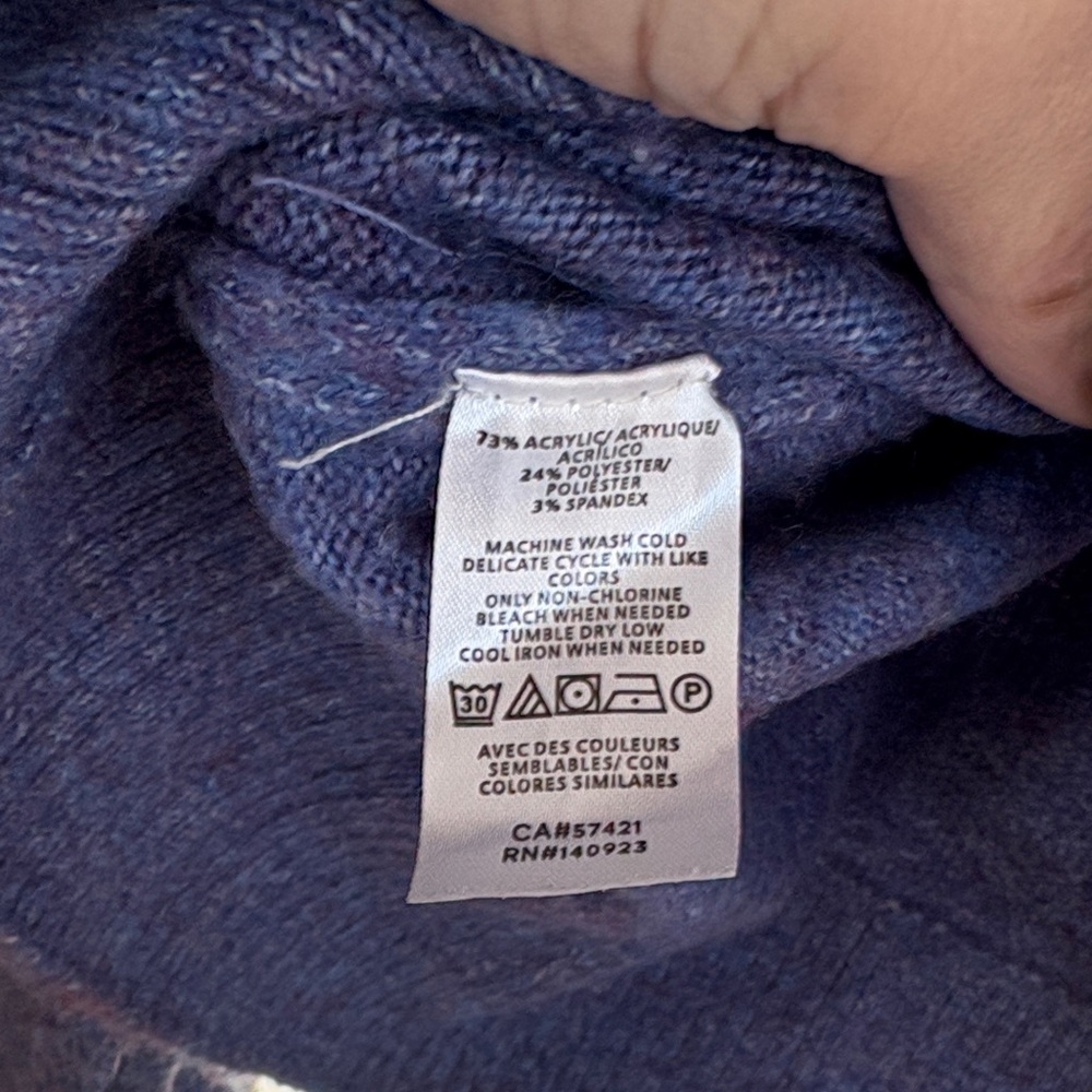 Women's Loft Turtleneck Sweater - Picture 5 of 7